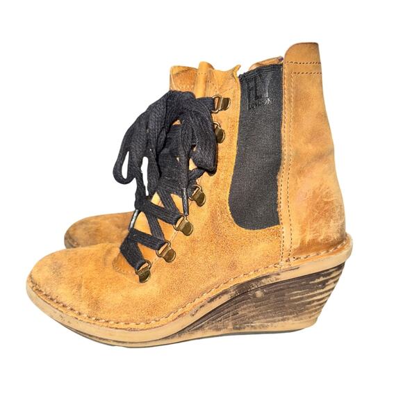 Fly London Suzu Patrol Boots Women's Size 7 Camel Tan Leather Lace Up Wedge Shoe - Picture 1 of 9